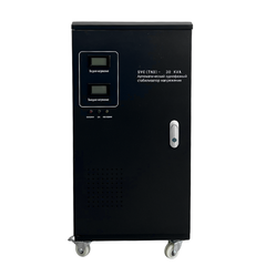 منظم جهد أوتوماتيكي أحادي الطور نحاسي SVC (AVR) بشاشة LCD طراز TND سعة 5 كيلو فولت أمبير 220 فولت 50 هرتز