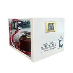 مثبت جهد كهربائي منزلي 10 كيلو فولت أمبير - منظم جهد تلقائي 220 فولت لمكيف الهواء والثلاجة والتلفزيون والغسالة، قابل للتركيب على الحائط